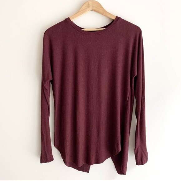 Aritzia Wilfred La Riviere Top Long Sleeve Split Back Burgundy Size XS - Picture 3 of 14